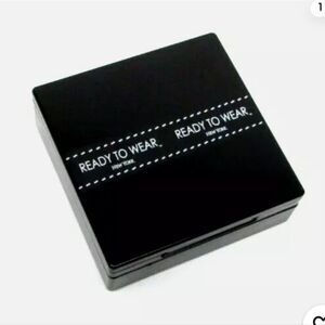 Ready To Wear HydraSkin Moisturizing Perfecting Powder